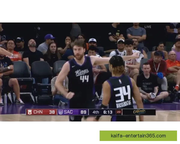 国王惨败黄蜂44分赛后球队官推调侃称最终比分自行查阅NBA官网